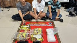 Tiga kurir narkoba dengan barang bukti 7,34 kilogram sabu yang hendak diedarkan. (Foto: Isitimewa)