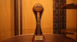 Tampilan piala penghargaan Detikcom Awards 2024 predikat 'Terdepan sebagai Penggerak Ekonomi Kerakyatan dalam Transisi Energi' pada Kategori Inovasi Tata Kelola (Good Governance) yang diraih PT PLN (Persero) di Jakarta (17/10). Penghargaan ini diberikan atas keberhasilan PLN dalam Program Pengembangan Ekosistem Biomassa Berbasis Ekonomi Kerakyatan dan Pertanian Terpadu yang telah melibatkan ratusan ribu petani dan memberikan nilai ekonomi hingga lebih dari 2 triliun rupiah. (Foto: Istimewa)