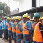Untuk mengawal keandalan listrik selama Pilkada, PLN menyiagakan ribuan petugas yang tersebar di seluruh Indonesia. Para petugas ini sebelumnya telah mendapatkan pengarahan lewat Apel Siaga Kelistrikan Pilkada 2024 yang digelar oleh seluruh unit PLN. (Foto: Dok. PLN)