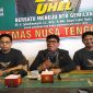Garuda Emas NTB mantap bersatu di bawah naungan Zul-Uhel, calon pemimpin NTB yang dianggap mampu membawa perubahan nyata. Randy Bugis Peta Lolo DG Ningai bersama tim Garuda Emas NTB menunjukkan kebersamaan dan komitmen kuat untuk mewujudkan NTB yang lebih maju dan sejahtera. (Foto: istimewa)