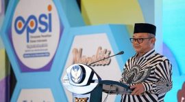 Menteri Pendidikan Dasar dan Menengah, Abdul Mukti, mengimplementasikan kebijakan baru untuk merubah kurikulum pendidikan dasar dan menengah di Indonesia. (Instagram.com/@abe_mukti)