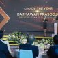 Direktur Utama PLN, Darmawan Prasodjo (kanan) saat menyampaikan speech setelah menerima penghargaan CEO of The Year tiga tahun berturut-turut dalam ajang CNBC Indonesia Awards 2024 di Jakarta, Rabu (11/12). CNBC Indonesia Awards 2024 merupakan ajang apresiasi kepada emiten dan publik figur yang memberikan pengaruh positif bagi Indonesia. Acara ini dihadiri oleh berbagai tokoh nasional dan pimpinan perusahaan-perusahaan besar di Indonesia. (Foto: Dok. PLN)