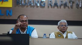 Kunjungan kerja Anggota Komite BPH Migas, Saleh Abdurrahman, ke kantor PLN NTB untuk memastikan kesiapan pasokan listrik selama libur Natal dan Tahun Baru 2025. (Foto: Dok. PLN)