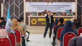 Sejumlah mahasiswa Unram mengikuti sosialisasi keselamatan listrik yang digelar PLN UP2B NTB. Kegiatan ini bertujuan meningkatkan pemahaman mahasiswa tentang risiko kelistrikan dan langkah pencegahannya. (Foto: Dok. PLN)