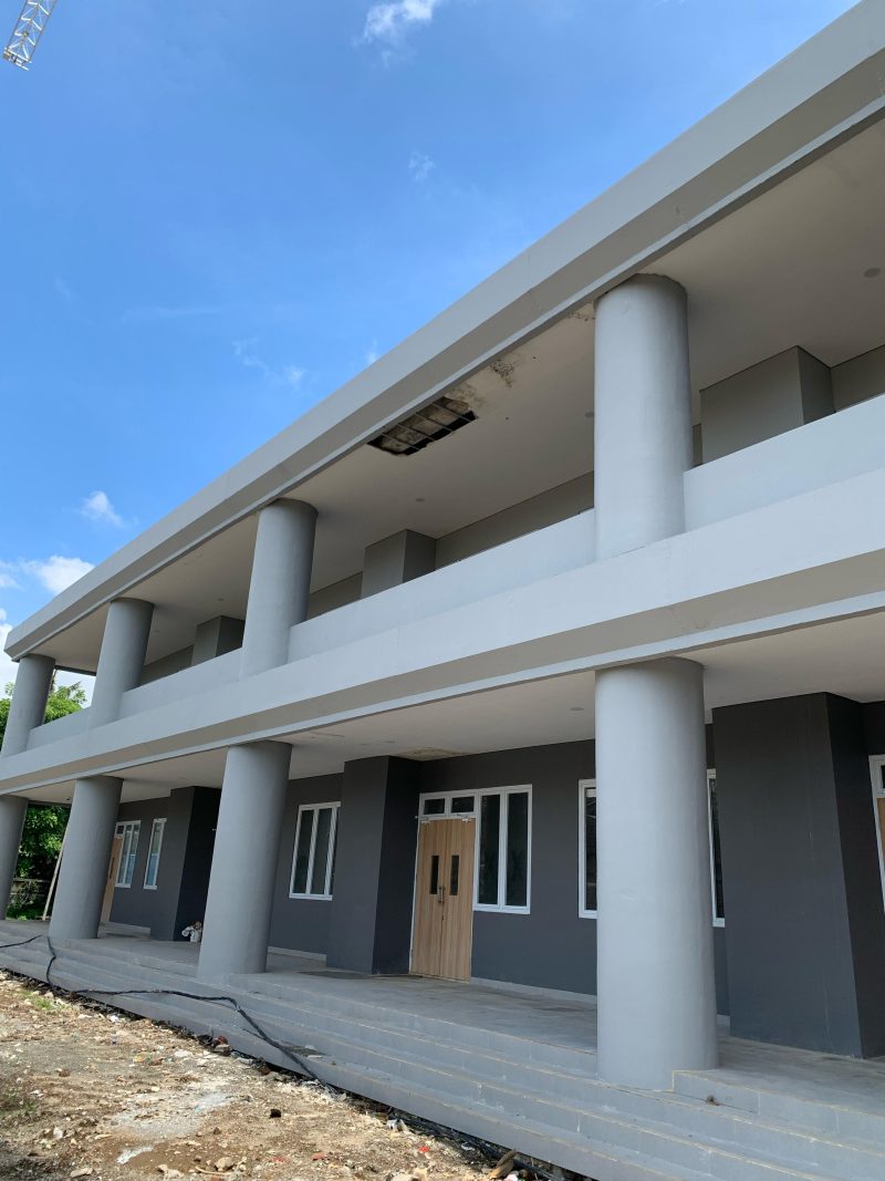 Forum Rakyat NTB temukan dugaan korupsi di proyek Poltekkes Mataram. Bangunan cacat, pilar bengkok, dan anggaran dipertanyakan !. (Foto: Istimewa)