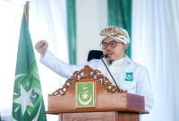 Ketua Umum PBNW, TGKH. Lalu Gede M. Zainuddin Atsani, saat memberikan arahan kepada jamaah terkait perayaan Hari Jadi Nahdlatul Wathan ke-72. (Foto: Istimewa)