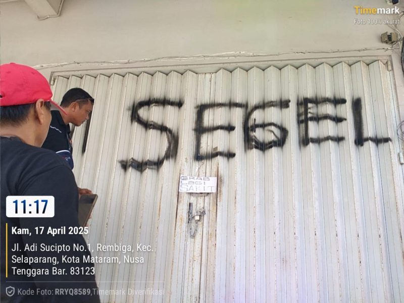 Kantor operasional Grab disegel, driver online geram: 'Kami bukan robot, kami manusia!' . (Foto: Istimewa)