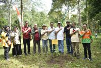 Bank NTB Syariah dan Masyarakat Bersatu Wujudkan Ekonomi Hijau Lewat Aksi Proklim Mart di Lombok Timur. (Foto: Istimewa)
