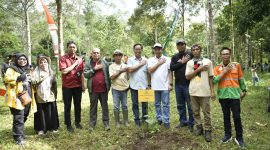 Bank NTB Syariah dan Masyarakat Bersatu Wujudkan Ekonomi Hijau Lewat Aksi Proklim Mart di Lombok Timur. (Foto: Istimewa)