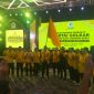 H. Mohan Roliskana, yang terpilih sebagai Ketua DPD Partai Golkar NTB, berpose bersama pengurus dan peserta Musda XI setelah penutupan Musyawarah Daerah di Prime Park Hotel, Mataram, Minggu (22/6/2025). (Foto: Istimewa)
