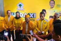 Sekjen DPP Partai Golkar, Muhamad Sarmuji, saat memberikan keterangan pers usai membuka Musda XI DPD Golkar NTB di Hotel Prime Park, Mataram, Minggu (22/6/2025). (Foto: Istimewa)