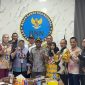 BNN Kota Mataram bersama camat dan lurah se-Kecamatan Ampenan membahas strategi intervensi narkoba di wilayah pesisir yang masuk zona merah. (Foto: Istimewa)

