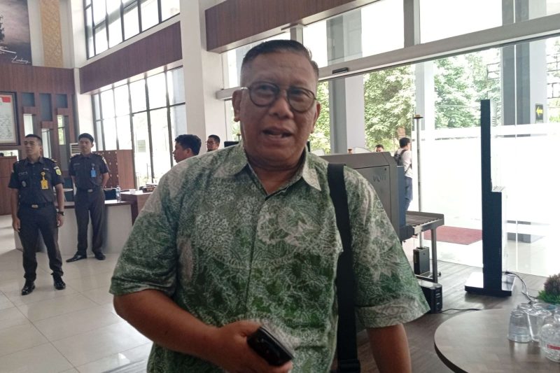 Ruhaiman, anggota DPRD NTB Fraksi PPP, usai mengembalikan dana Pokir di Kejati NTB, Kamis (31/7/2025). (Foto: Istimewa)