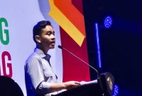 Wakil Presiden RI Gibran Rakabuming Raka bersama Gubernur NTB Dr. H. Lalu Muhamad Iqbal menghadiri malam penutupan FORNAS VIII 2025 di eks Bandara Selaparang, Mataram, Jumat (1/8/2025). Acara ini menandai berakhirnya gelaran olahraga rakyat terbesar di Indonesia yang sukses menghadirkan ribuan peserta dari 38 provinsi. (Foto: Istimewa)