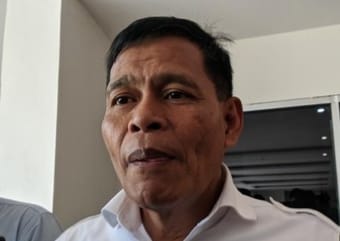 Pj Sekda NTB, Lalu Moh Faozal, saat memberikan pernyataan bahwa Pemprov tidak sanggup menanggung biaya hosting fee MotoGP Mandalika.(Foto: Istimewa)