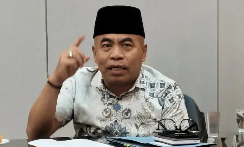 HK. Ir. H. Lalu Winengan, M.M., Koordinator Presidium MW KAHMI NTB, memberikan arahan terkait aksi mahasiswa dan keamanan masyarakat di NTB.