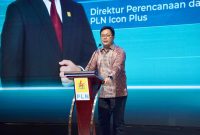 Direktur Perencanaan dan Pengembangan PLN Icon Plus saat menyampaikan paparan dalam sebuah acara resmi PLN. (Foto: Dok. PLN)