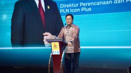 Direktur Perencanaan dan Pengembangan PLN Icon Plus saat menyampaikan paparan dalam sebuah acara resmi PLN. (Foto: Dok. PLN)