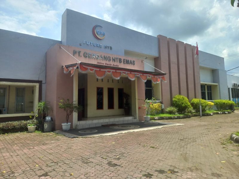 Kantor PT GNE di Mataram, BUMD yang kembali disorot publik usai menerima suntikan dana Rp 8 miliar dari Pemprov NTB. (Foto: Istimewa)