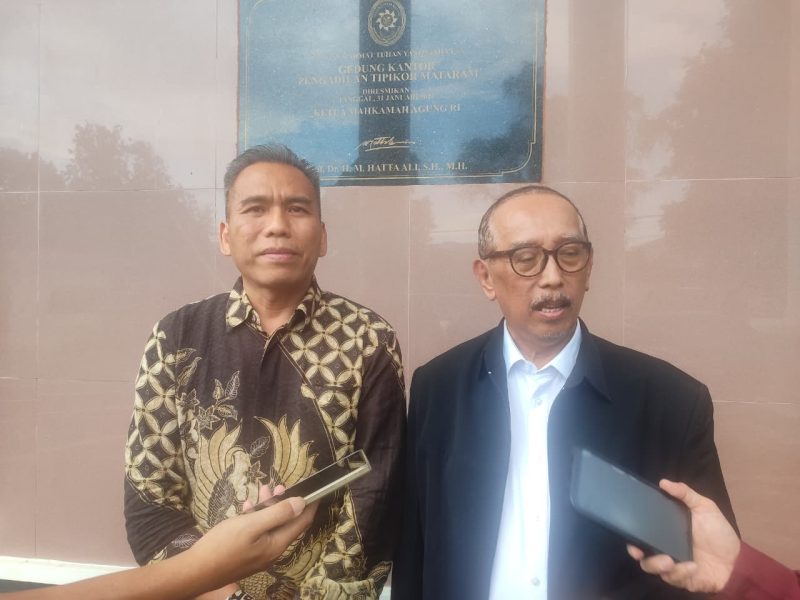 Kuasa hukum dan ahli keuangan negara hadir memberikan klarifikasi soal tidak adanya kerugian negara dalam proyek NCC. (Foto: Istimewa)