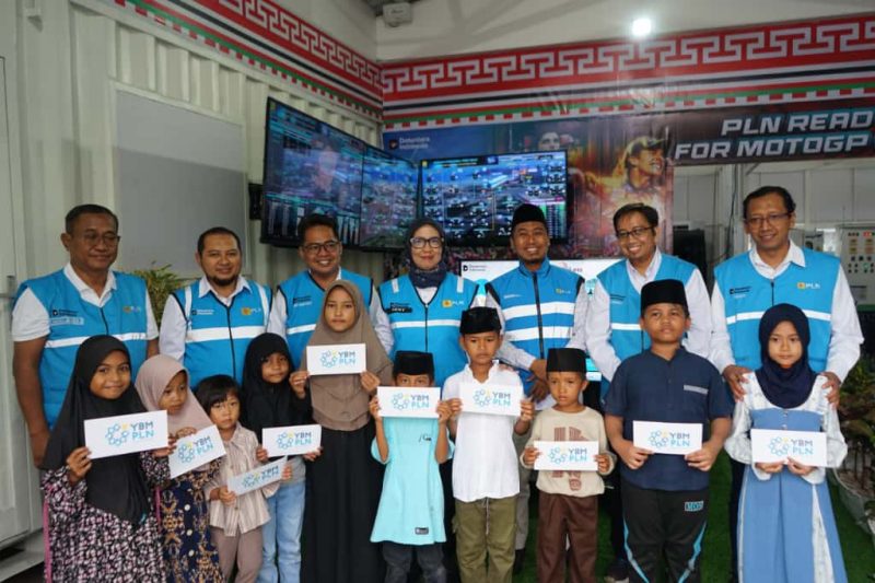 Kebersamaan dan doa anak yatim mengiringi kesiapan PLN menjaga kelistrikan MotoGP Mandalika 2025. (Foto: Dok. PLN)