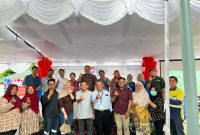 Momen kebersamaan jajaran TMC, mitra, dan tamu undangan dalam Grand Opening Tirta Medical Centre Maluk. (Foto: Istimewa)