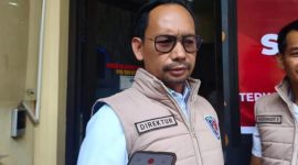 Dirreskrimsus Polda NTB Kombes Pol FX Endriadi saat memberikan keterangan pers terkait perkembangan penyidikan dugaan penyimpangan bansos pokir DPRD Kota Mataram. (Foto: Istimewa)
