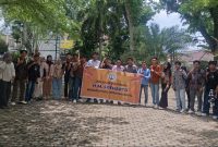 Sejumlah pemuda NTB dari Laskar Pemuda Bumi Gora menyatakan dukungan pemberian gelar Pahlawan Nasional kepada Presiden ke-2 RI, H.M. Soeharto. (Foto: Istimewa)