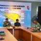 PLN bersama TNI, Polri, dan Pemerintah Aceh menggelar rapat koordinasi di Posko Penanganan Bencana Lanud Sultan Iskandar Muda guna mempercepat recovery kelistrikan Aceh. (Foto: Dok. PLN)