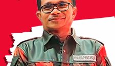 Ketua MPW Pemuda Pancasila NTB Eddy Sophiaan bersama jajaran PP NTB saat menyampaikan pernyataan sikap terkait ucapan kontroversial Kadis PUPR NTB yang memicu reaksi masyarakat. (Foto: Istimewa)