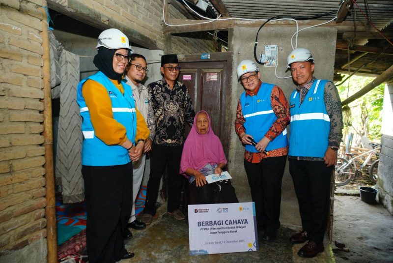 Program Light Up The Dream PLN menghadirkan listrik gratis bagi warga kurang mampu di Lombok Barat, membuka akses energi dan harapan baru. (Foto: Dok. PLN)
