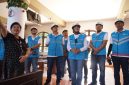GM PLN UIW NTB Sri Heny Purwanti bersama tim PLN meninjau langsung kondisi jaringan dan instalasi kelistrikan di dalam gereja guna memastikan ibadah Natal berjalan aman dan lancar. (Foto: Dok. PLN)
