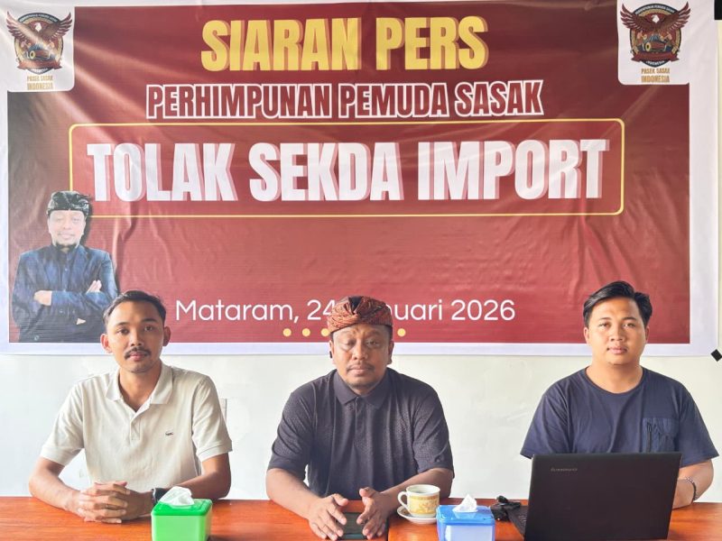 Perhimpunan Pemuda Sasak NTB menggelar konferensi pers menyoroti rencana pengangkatan Sekda dari luar daerah dan menegaskan pentingnya mengutamakan SDM lokal.(Foto: Istimewa)