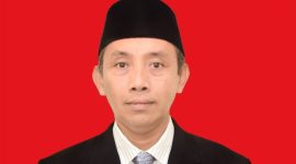 Dengan visi mandiri, menginspirasi, dan mendunia, Kepala MAN 2 Mataram Sumber Hadi siap membawa madrasah beradaptasi di era digital tanpa meninggalkan nilai-nilai Islami.(Foto: Istimewa)