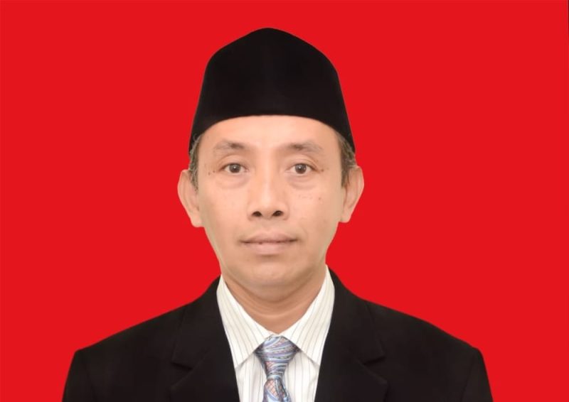 Dengan visi mandiri, menginspirasi, dan mendunia, Kepala MAN 2 Mataram Sumber Hadi siap membawa madrasah beradaptasi di era digital tanpa meninggalkan nilai-nilai Islami.(Foto: Istimewa)