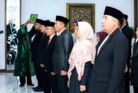 Pejabat eselon II Pemprov NTB mengikuti prosesi sumpah jabatan usai penerapan SOTK baru yang merampingkan struktur OPD.(Foto: Istimewa)