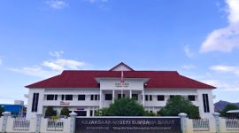 Kantor Kejaksaan Negeri Sumbawa Barat, pusat pengusutan dugaan korupsi bantuan combine harvester Pokir Dewan TA 2023–2025 yang ditaksir merugikan negara hingga Rp11,25 miliar.(Foto: Istimewa)