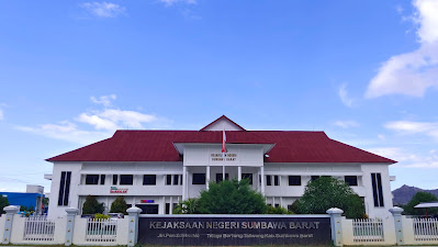 Kantor Kejaksaan Negeri Sumbawa Barat, pusat pengusutan dugaan korupsi bantuan combine harvester Pokir Dewan TA 2023–2025 yang ditaksir merugikan negara hingga Rp11,25 miliar.(Foto: Istimewa)