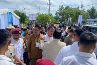Suasana pengamanan dan penyambutan Gubernur NTB serta Gubernur NTT tampak di sela agenda nasional di Banjarbaru, Kalimantan Selatan, Senin (12/1/2026), jelang pertemuan dengan Presiden RI membahas dukungan PON XXII 2028.(Foto: Istimewa)