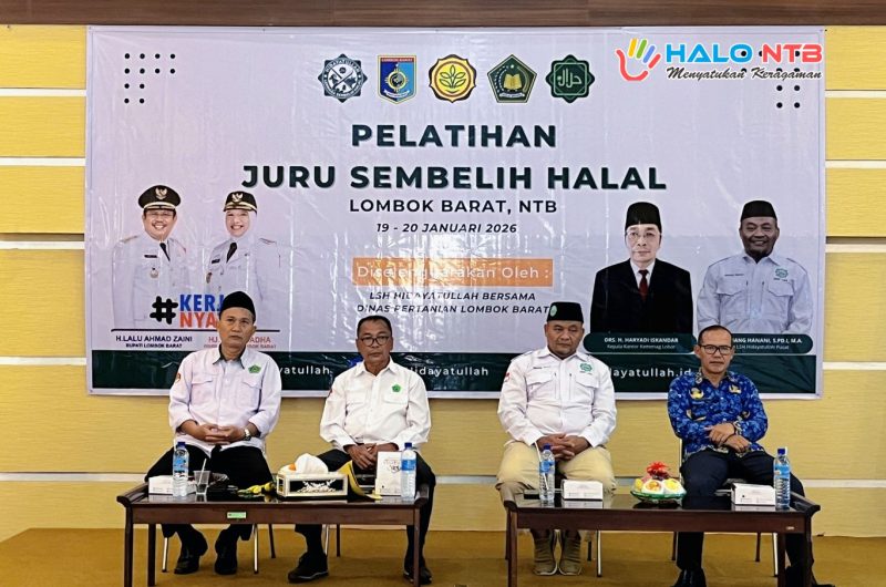 Sejumlah pejabat dan pengurus Lembaga Sembelih Hidayatullah (LSH) menghadiri pembukaan Pelatihan dan Sertifikasi Juru Sembelih Halal (Juleha) di Aula Kementerian Agama Kabupaten Lombok Barat, NTB, Senin (19/1/2026).(Foto: Istimewa)