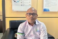 GM ASDP Lembar Handoyo Priyanto saat memberikan keterangan terkait operasional penyeberangan Lembar–Padang Bai di tengah potensi cuaca ekstrem di perairan Selat Lombok.(Foto: Istimewa)