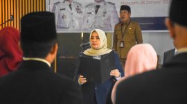 Pelantikan 26 Kepala SMA/SMK Negeri se-NTB dipimpin langsung Wakil Gubernur NTB di Kantor Dikpora NTB, Senin (26/1/2026).(Foto: Diskominfotik NTB)