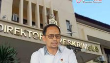Direktur Reserse Kriminal Khusus Polda NTB Kombes Pol FX. Endriadi menyampaikan keterangan pers terkait penetapan tersangka kasus dugaan korupsi pengadaan mebel SMK pada Dinas Pendidikan dan Kebudayaan Provinsi NTB.(Foto: Istimewa)