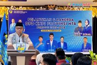 Ketua MPI DPD KNPI NTB, H. Lalu Winengan, menyampaikan sambutan pada Pelantikan dan Rakerda DPD KNPI Provinsi NTB periode 2025–2028 di Hotel Grand Madani, Kota Mataram, Februari 2026.(Foto: Istimewa)