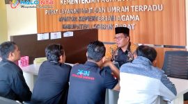Pelaksana Tugas Kepala Kementerian Haji Lombok Barat, H. Suparlan S.Pd.I., M.Si., memberikan keterangan terkait penambahan kuota dan percepatan persiapan keberangkatan jemaah haji Lombok Barat tahun 2025.(Dok.foto istimewa)