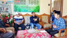 Kepala MAN Lombok Barat, H. Kemas Burhan, M.Pd., saat memberikan klarifikasi terkait kebijakan kedisiplinan “Lock the Gate” yang tengah menjadi sorotan publik.(Foto istimewa)