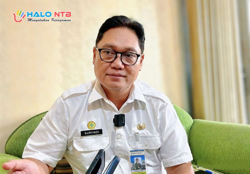 Direktur RSUD Tripat Gerung, dr. Suriyadi, memberikan keterangan kepada awak media terkait jaminan pelayanan kesehatan tetap berjalan bagi masyarakat meski terjadi penonaktifan kepesertaan BPJS PBI di Kabupaten Lombok Barat.(Foto istimewa)