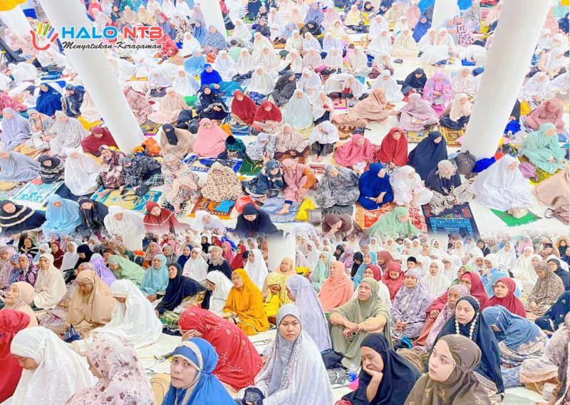 Ribuan jamaah memadati area utama Pondok Pesantren Darul Falah Pagutan, Kota Mataram, Minggu (22/2/2026), untuk mengikuti Majelis Badruttamam meski diguyur hujan sejak pagi hari.(Foto istimewa)