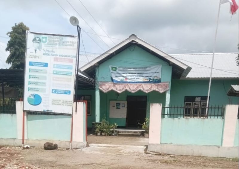 Kantor Desa Leseng, Kecamatan Moyo Hulu, Kabupaten Sumbawa. Polemik penonaktifan BUMDes oleh pemerintah desa memicu tuntutan transparansi dari masyarakat dan sejumlah tokoh desa.(Foto istimewa)