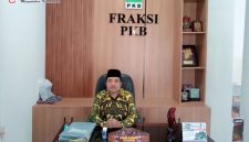 Wakil Ketua Komisi I DPRD Lombok Barat, Hendra Harianto, saat memberikan keterangan terkait keluhan gaji guru PPPK paruh waktu yang hanya Rp250 ribu.(Foto istimewa)